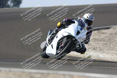 media/Nov-01-2025-TrackDaz (Sat) [[2b4d5192bc]]/B Group/1220pm (Turn 2 Outside)/